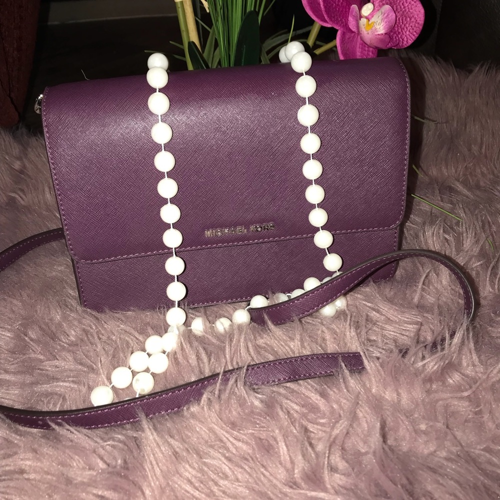Michael Kors - Picture 2 of 7